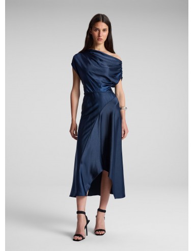 Jasmine Satin Midi Dress l'évolution des habitudes 