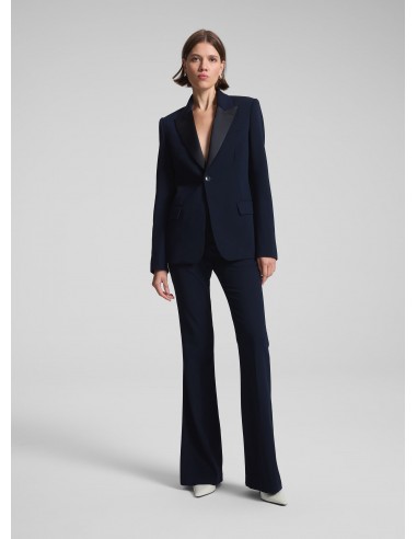 Sophie II Tailored Pant s'inspire de l'anatomie humaine